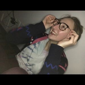 Meet your Posher, Teagan